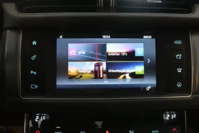 Vendo Jaguar XF 2016 - 25900 EUR, 63375 km - AUTO.MOTO.pt