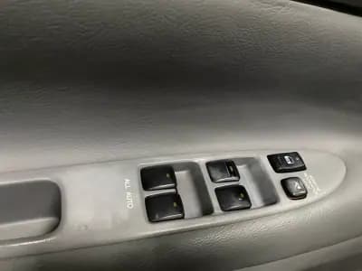 Sell Toyota Avensis Verso 2003 - 6450 EUR, 273631 km - AUTO.MOTO.pt