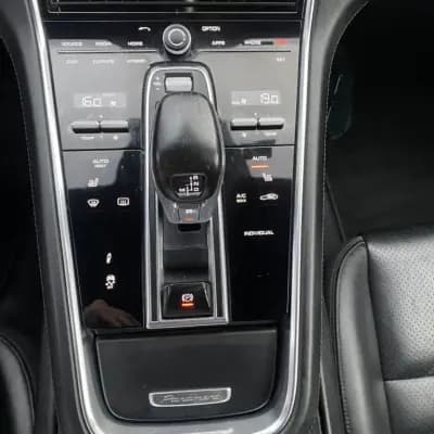 Sell Porsche Panamera Sport Turismo 2019 - 69990 EUR, 210000 km - AUTO.MOTO.pt