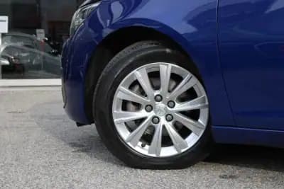 Vendo Peugeot 308 SW 2019 - 11990 EUR, 159000 km - AUTO.MOTO.pt