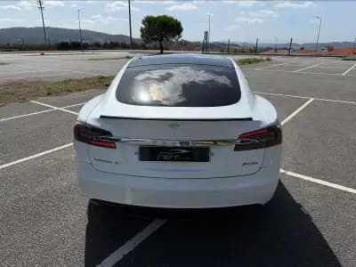 Vendo Tesla Model S 2015 - 27500 EUR, 162000 km - AUTO.MOTO.pt