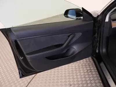 Vendo Tesla Model 3 2020 - 22500 EUR, 151000 km - AUTO.MOTO.pt