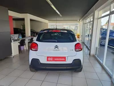 Vendo Citroën C3 2018 - 12750 EUR, 92000 km - AUTO.MOTO.pt
