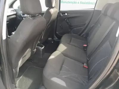 Sell Peugeot 208 2015 - 7450 EUR, 100037 km - AUTO.MOTO.pt