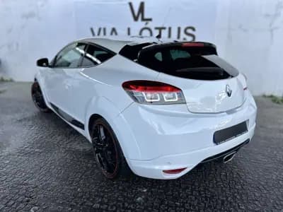 Vendo Renault Mégane Coupe 2013 - 24500 EUR, 105200 km - AUTO.MOTO.pt