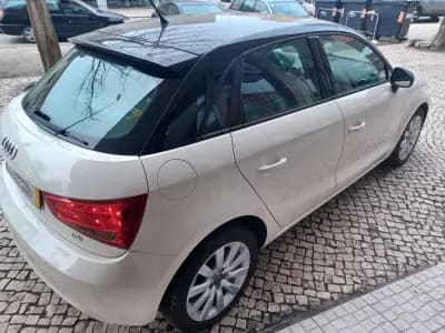 Sell Audi A1 Sportback 2014 - 12390 EUR, 143805 km - AUTO.MOTO.pt