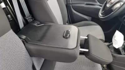 Vendo Fiat Doblo 2021 - 13500 EUR, 55800 km - AUTO.MOTO.pt