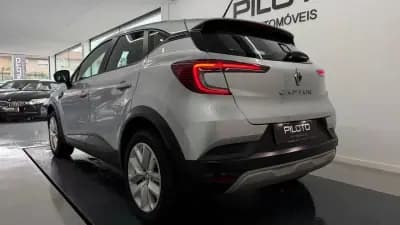 Vendo Renault Captur 2022 - 16490 EUR, 100230 km - AUTO.MOTO.pt