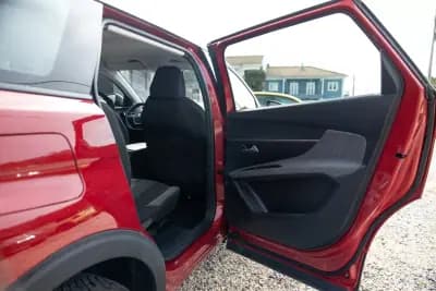 Vendo Peugeot 5008 2022 - 21250 EUR, 98960 km - AUTO.MOTO.pt