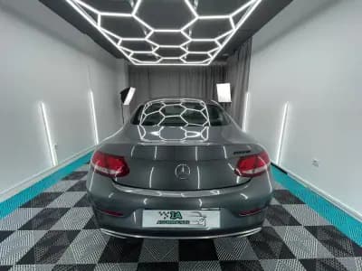 Vendo Mercedes-Benz C 180 2016 - 21999 EUR, 107000 km - AUTO.MOTO.pt