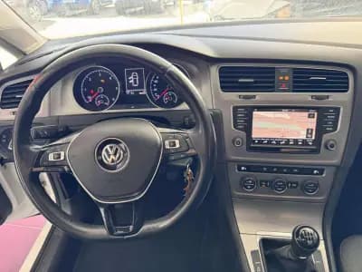 Vendo Volkswagen Golf 2016 - 12500 EUR, 228000 km - AUTO.MOTO.pt