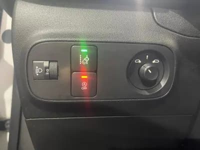 Vendo Citroën C3 2019 - 8999 EUR, 91000 km - AUTO.MOTO.pt