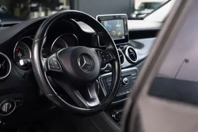 Vendo Mercedes-Benz CLA 180 2015 - 15900 EUR, 242000 km - AUTO.MOTO.pt