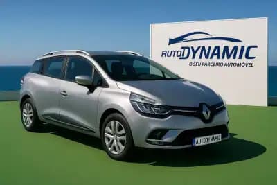 Vendo Renault Clio Break 2014 - 11890 EUR, 142223 km - AUTO.MOTO.pt