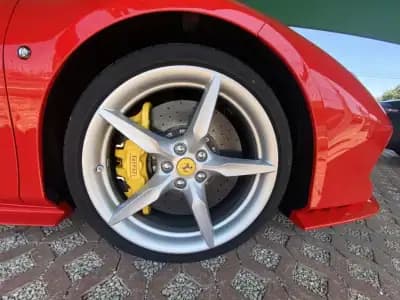 Sell Ferrari F8 Tributo 2022 - 425600 EUR, 4336 km - AUTO.MOTO.pt