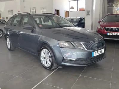 Sell Skoda Octavia Break 2020 - 14990 EUR, 174000 km - AUTO.MOTO.pt