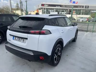 Vendo Peugeot 2008 2024 - 22750 EUR, 38201 km - AUTO.MOTO.pt