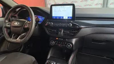 Vendo Ford Kuga 2022 - 23900 EUR, 98500 km - AUTO.MOTO.pt