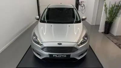 Sell Ford Focus 2018 - 9990 EUR, 168157 km - AUTO.MOTO.pt