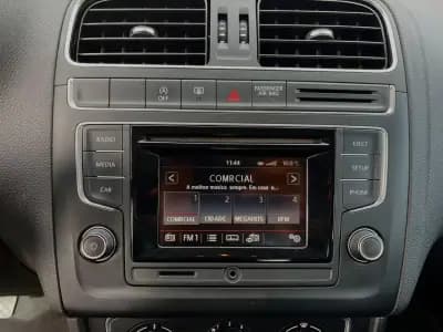 Vendo Volkswagen Polo 2015 - 8750 EUR, 140000 km - AUTO.MOTO.pt