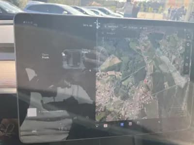 Vendo Tesla Model 3 2021 - 26900 EUR, 79000 km - AUTO.MOTO.pt