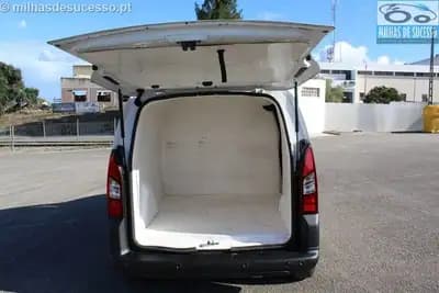 Sell Citroën Berlingo 2018 - 10500 EUR, 186000 km - AUTO.MOTO.pt