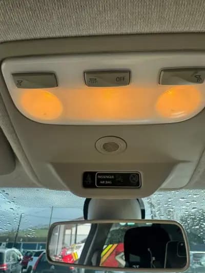 Vendo Renault Zoe 2016 - 8990 EUR, 85000 km - AUTO.MOTO.pt