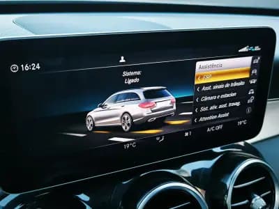 Vendo Mercedes-Benz C 300 2020 - 28950 EUR, 166000 km - AUTO.MOTO.pt