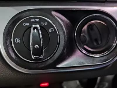 Vendo Porsche 718 Boxster 2019 - 64900 EUR, 68000 km - AUTO.MOTO.pt