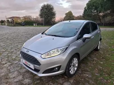 Sell Ford Fiesta 2016 - 9990 EUR, 87600 km - AUTO.MOTO.pt