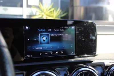 Vendo Mercedes-Benz A 250e 2020 - 24900 EUR, 81736 km - AUTO.MOTO.pt