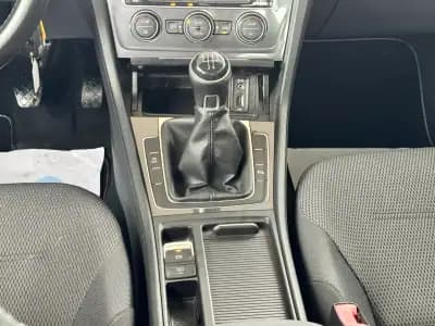 Sell Volkswagen Golf 2017 - 14850 EUR, 162567 km - AUTO.MOTO.pt