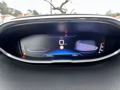 Sell Peugeot 5008 2018 - 14900 EUR, 140000 km - AUTO.MOTO.pt