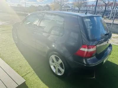 Sell Volkswagen Golf 2001 - 7999 EUR, 269000 km - AUTO.MOTO.pt