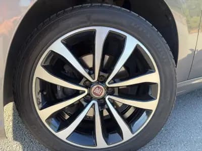 Vendo Fiat Tipo Station Wagon 2018 - 12900 EUR, 94406 km - AUTO.MOTO.pt