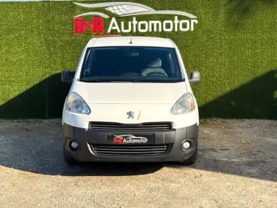 Sell Peugeot Partner 2014 - 9250 EUR, 190000 km - AUTO.MOTO.pt