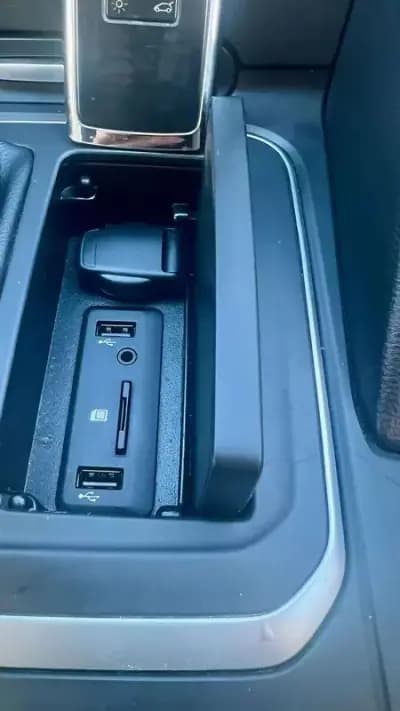 Vendo Renault Talisman 2018 - 18900 EUR, 122623 km - AUTO.MOTO.pt