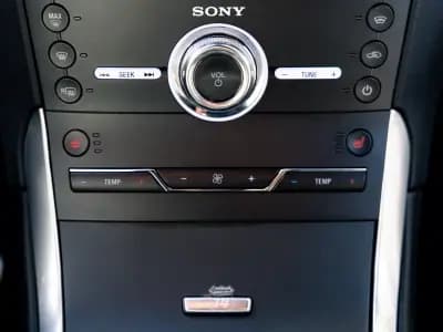 Vendo Ford S-Max 2022 - 34990 EUR, 176600 km - AUTO.MOTO.pt