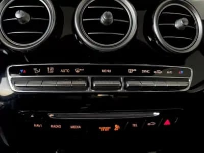 Sell Mercedes-Benz C 200 2015 - 17999 EUR, 175000 km - AUTO.MOTO.pt