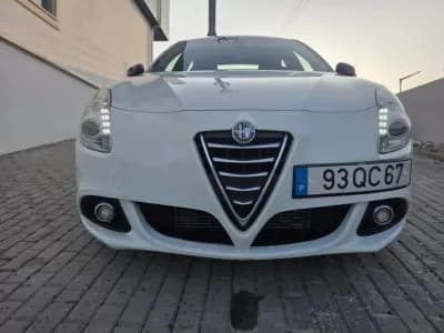 Sell Alfa Romeo Giulietta 2015 - 13500 EUR, 148000 km - AUTO.MOTO.pt