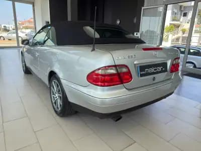 Vendo Mercedes-Benz CLK 230 1999 - 9990 EUR, 111847 km - AUTO.MOTO.pt
