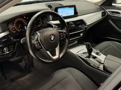 Vendo BMW 520 2018 - 24990 EUR, 153000 km - AUTO.MOTO.pt