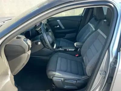 Vendo Citroën C4 2022 - 18450 EUR, 89000 km - AUTO.MOTO.pt