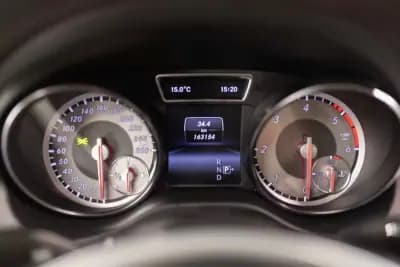 Sell Mercedes-Benz CLA 220 2015 - 21950 EUR, 163154 km - AUTO.MOTO.pt