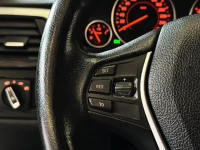 Vendo BMW 318 2012 - 16990 EUR, 173500 km - AUTO.MOTO.pt