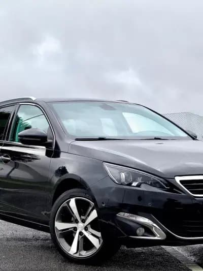 Vendo Peugeot 308 SW 2014 - 12950 EUR, 185000 km - AUTO.MOTO.pt