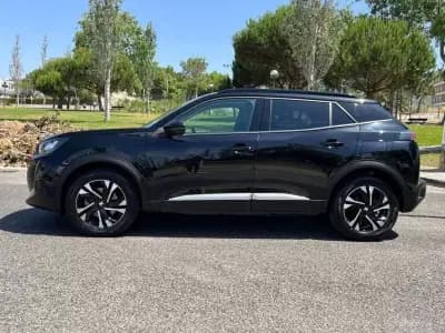 Vendo Peugeot e-2008 2022 - 21990 EUR, 30000 km - AUTO.MOTO.pt