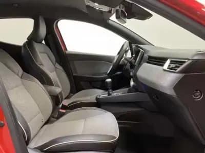 Vendo Renault Clio 2024 - 16990 EUR, 36900 km - AUTO.MOTO.pt