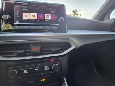 Sell SEAT Arona 2023 - 17750 EUR, 55000 km - AUTO.MOTO.pt