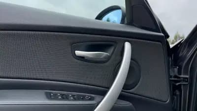 Vendo BMW 123 2007 - 11900 EUR, 253000 km - AUTO.MOTO.pt